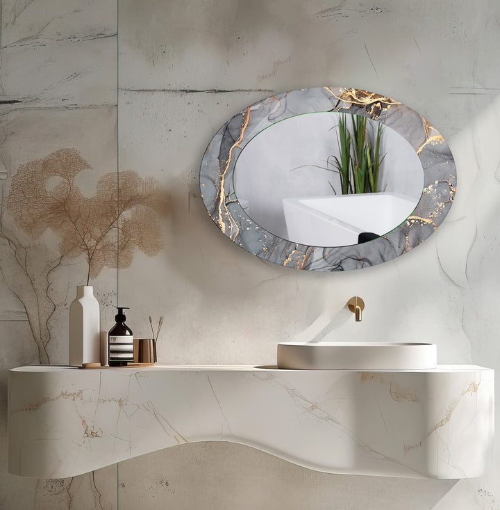 Decorative wall mirror showcasing minimalist elegance for a timeless addition to any room