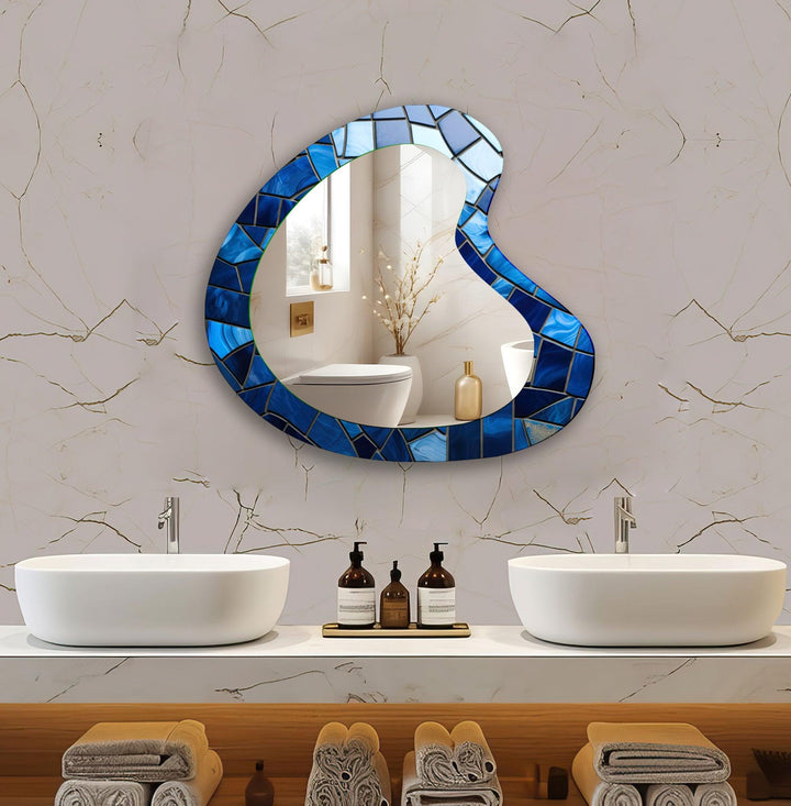 Decorative wall mirror with a minimalist frame to complement both modern and classic interiors
