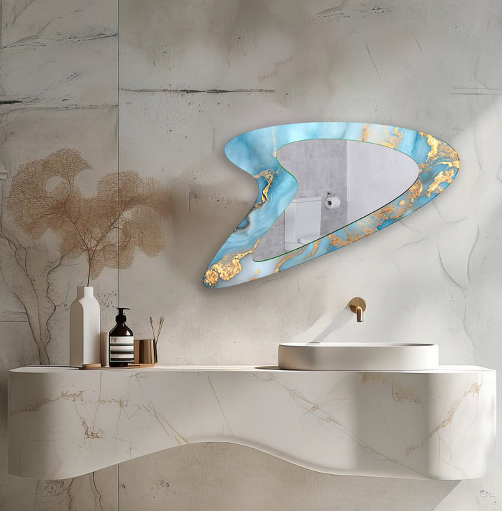 Wall mirrors combining modern aesthetics with classic elegance for timeless appeal
