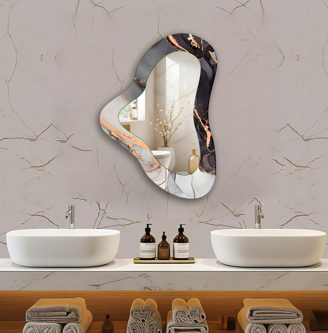 Grauer asymmetrischer Wandspiegel aus Glas