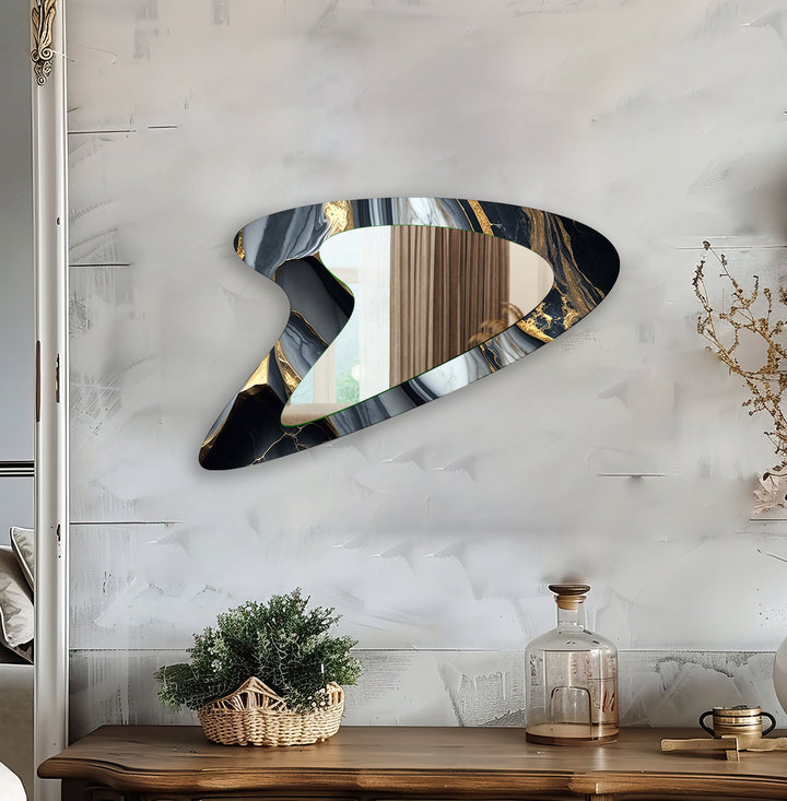 Eleganter Marmor-Wandspiegel in Gold und Grau