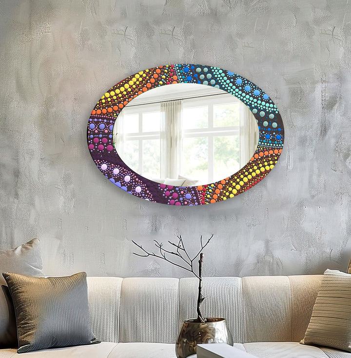 Ovaler Wandspiegel mit gelbem Mosaik
