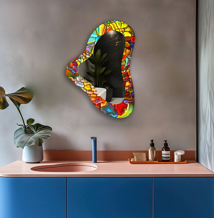 Mirror wall decor with creative frames and reflective details to elevate your home interior
