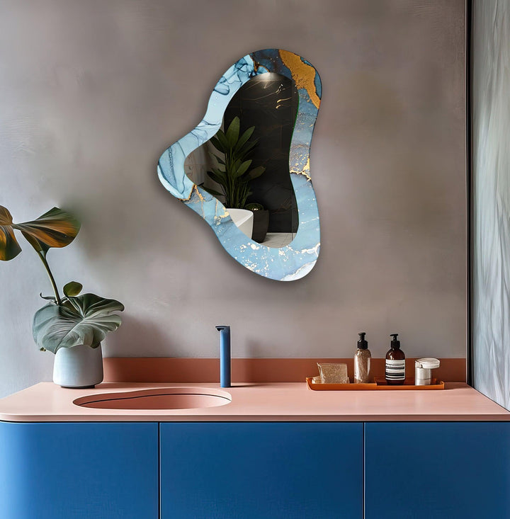Decorative wall mirror featuring elegant details to enhance your home’s ambiance
