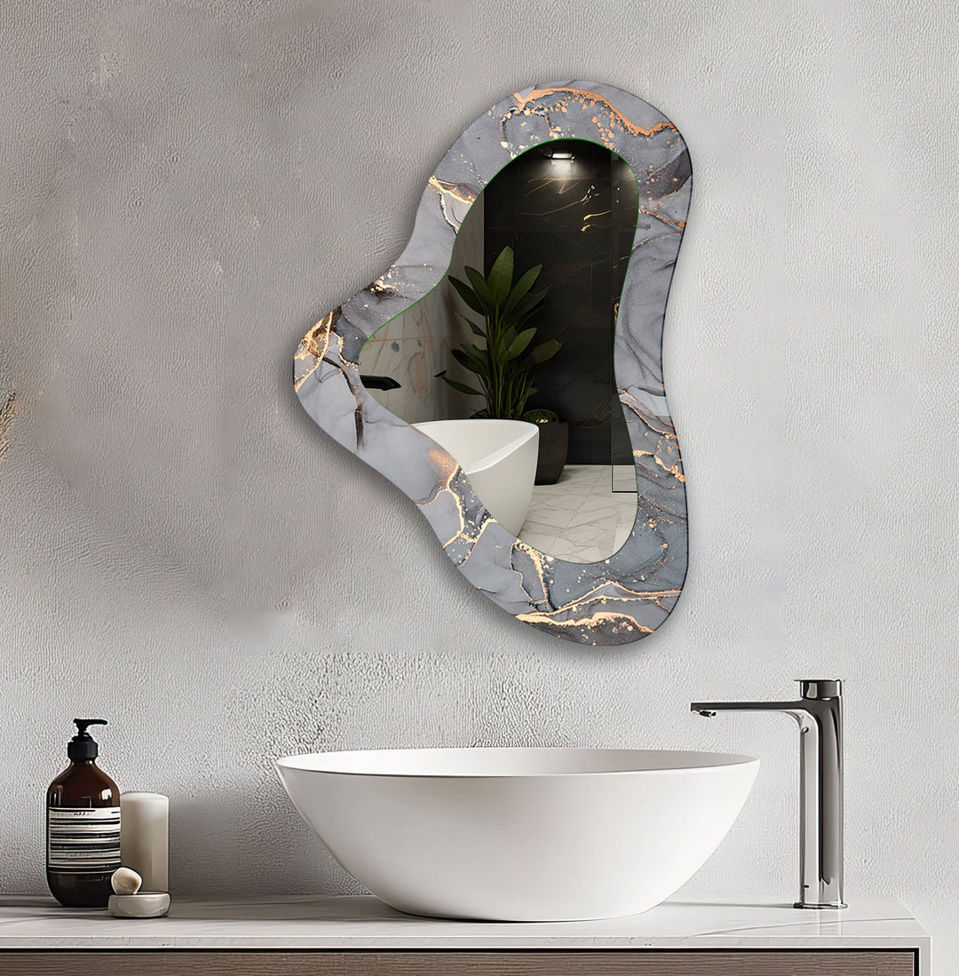 Mirror wall decor with creative frames and reflective details to elevate your home interior

