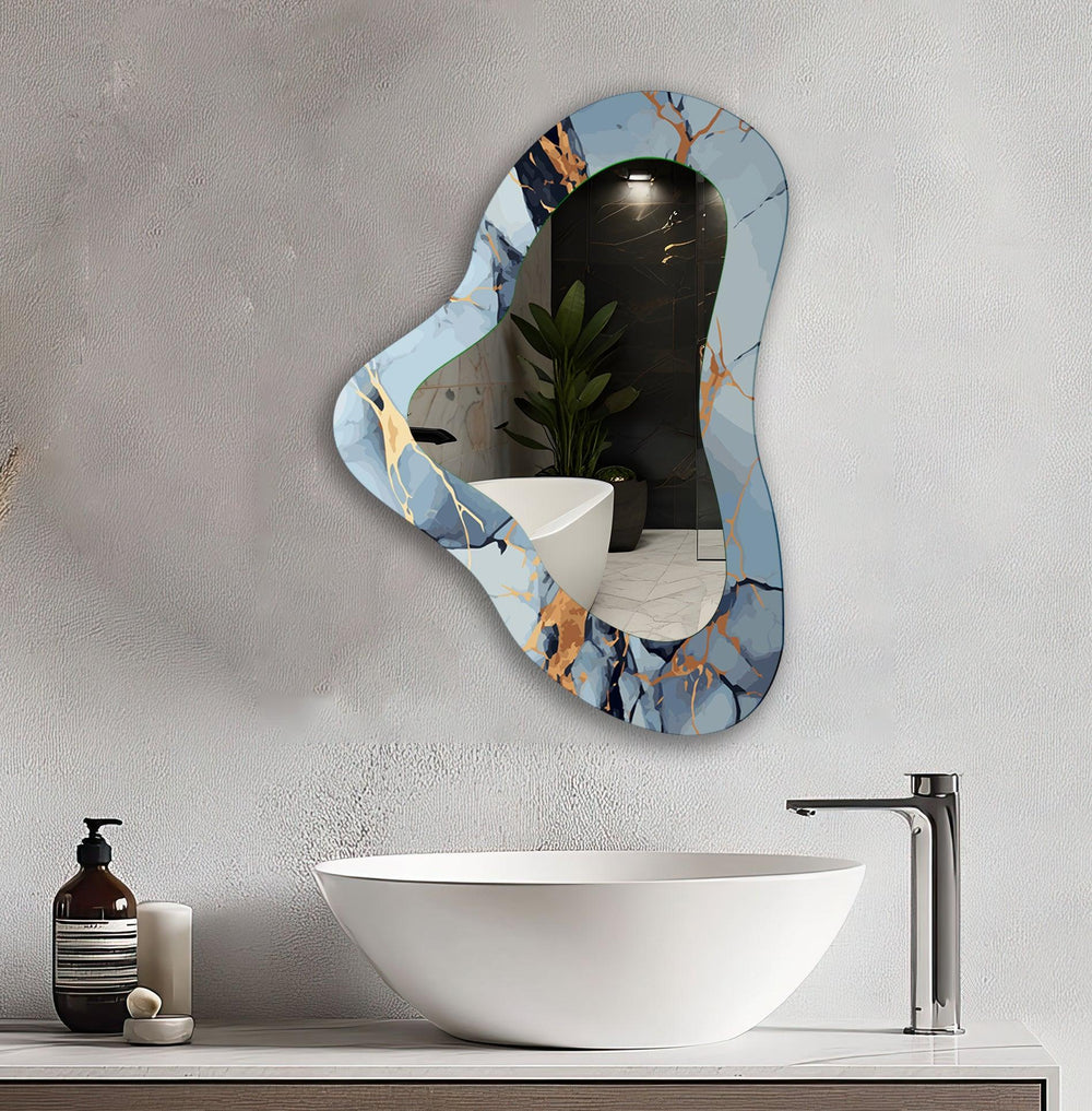 Decorative wall mirror featuring elegant details to enhance your home’s ambiance
