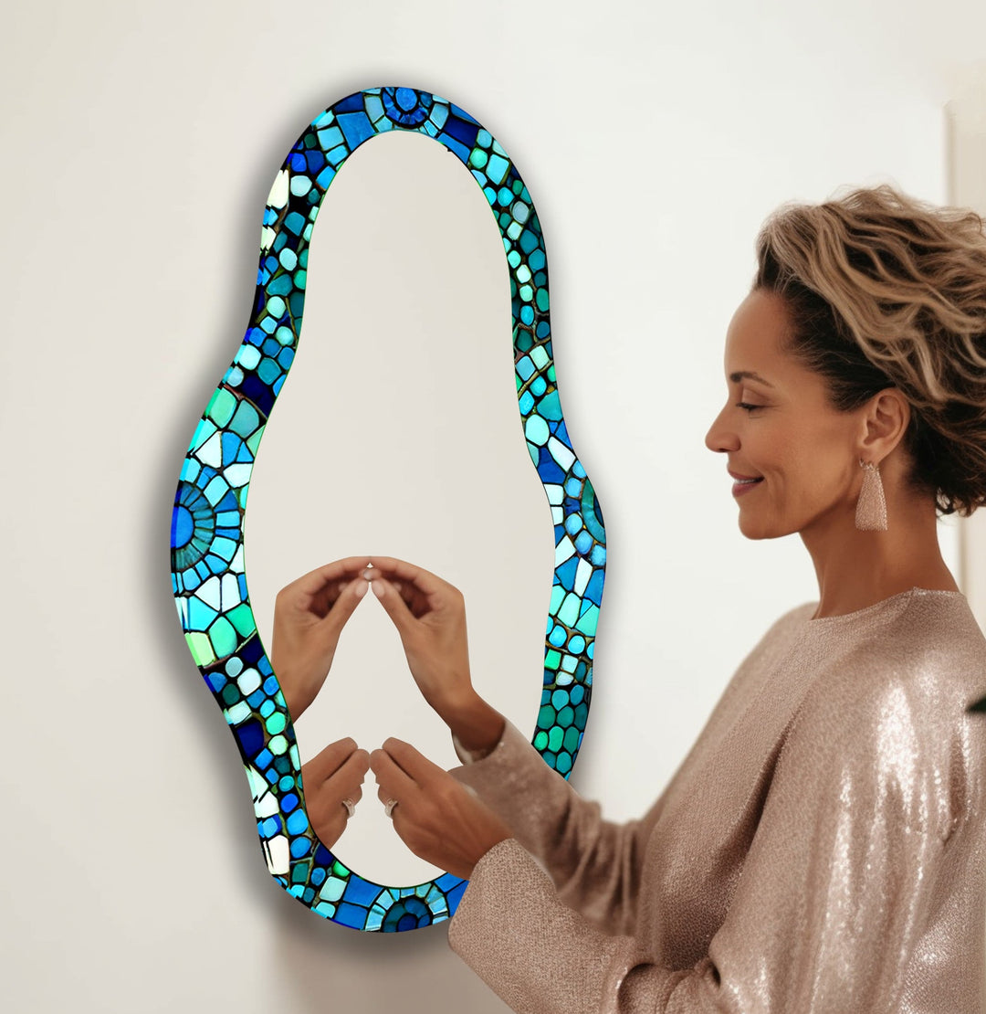 Wall mirrors featuring sleek lines and creative frames to bring modern charm to your decor
