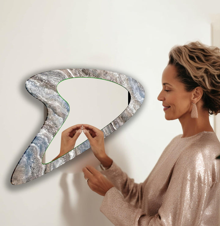 Stylish wall mirrors featuring sleek and modern frames for a sophisticated look
