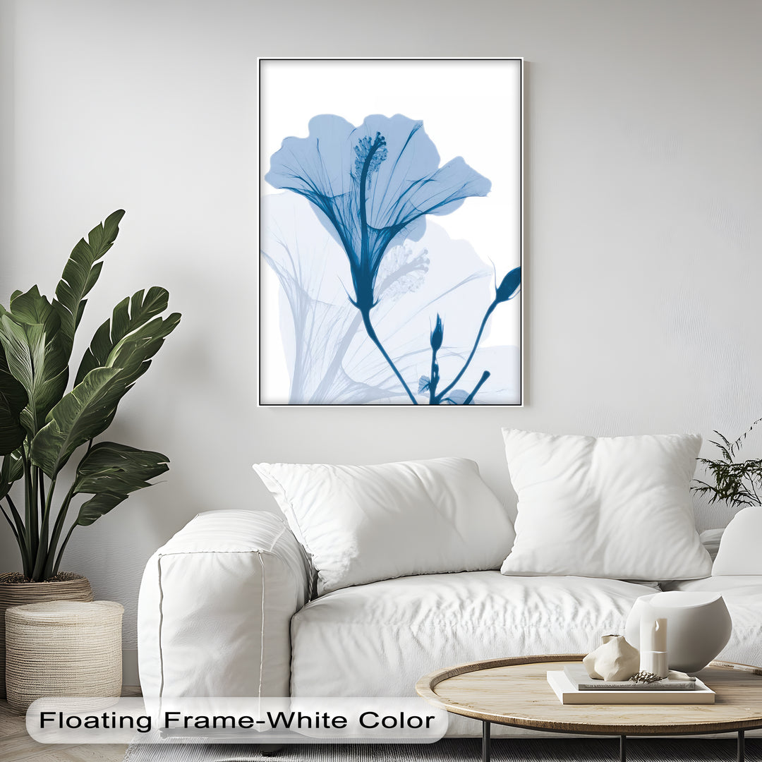 Winterliche Ruhe – Japanische Frau im blauen Kimono, Leinwanddruck | Gerahmtes Kunstwerk