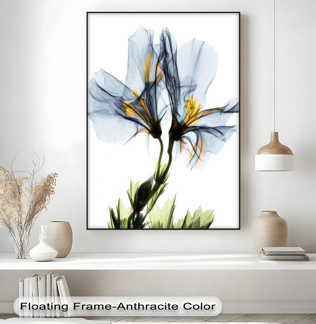 Winterliche Ruhe – Japanische Frau im blauen Kimono, Leinwanddruck | Gerahmtes Kunstwerk