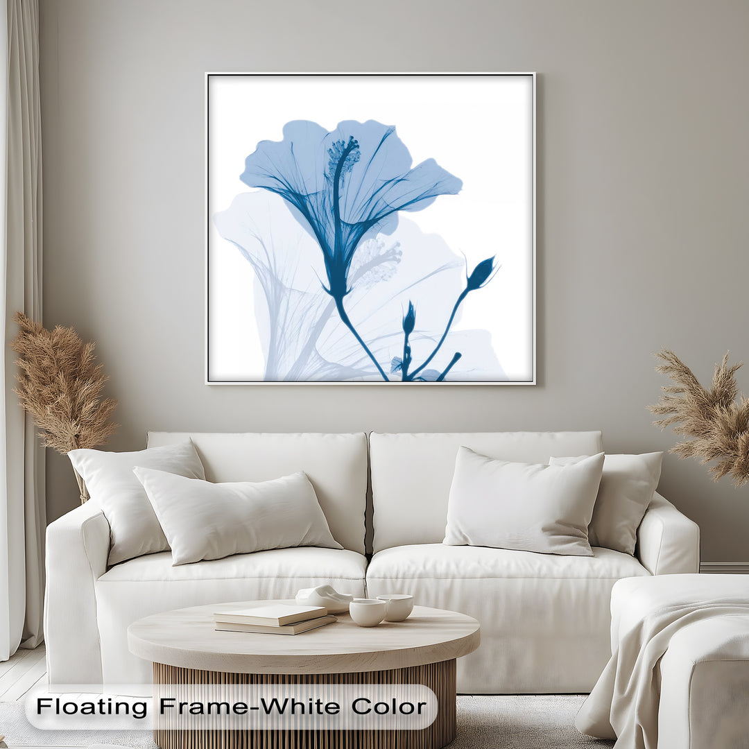 Winterliche Ruhe – Japanische Frau im blauen Kimono, Leinwanddruck | Gerahmtes Kunstwerk