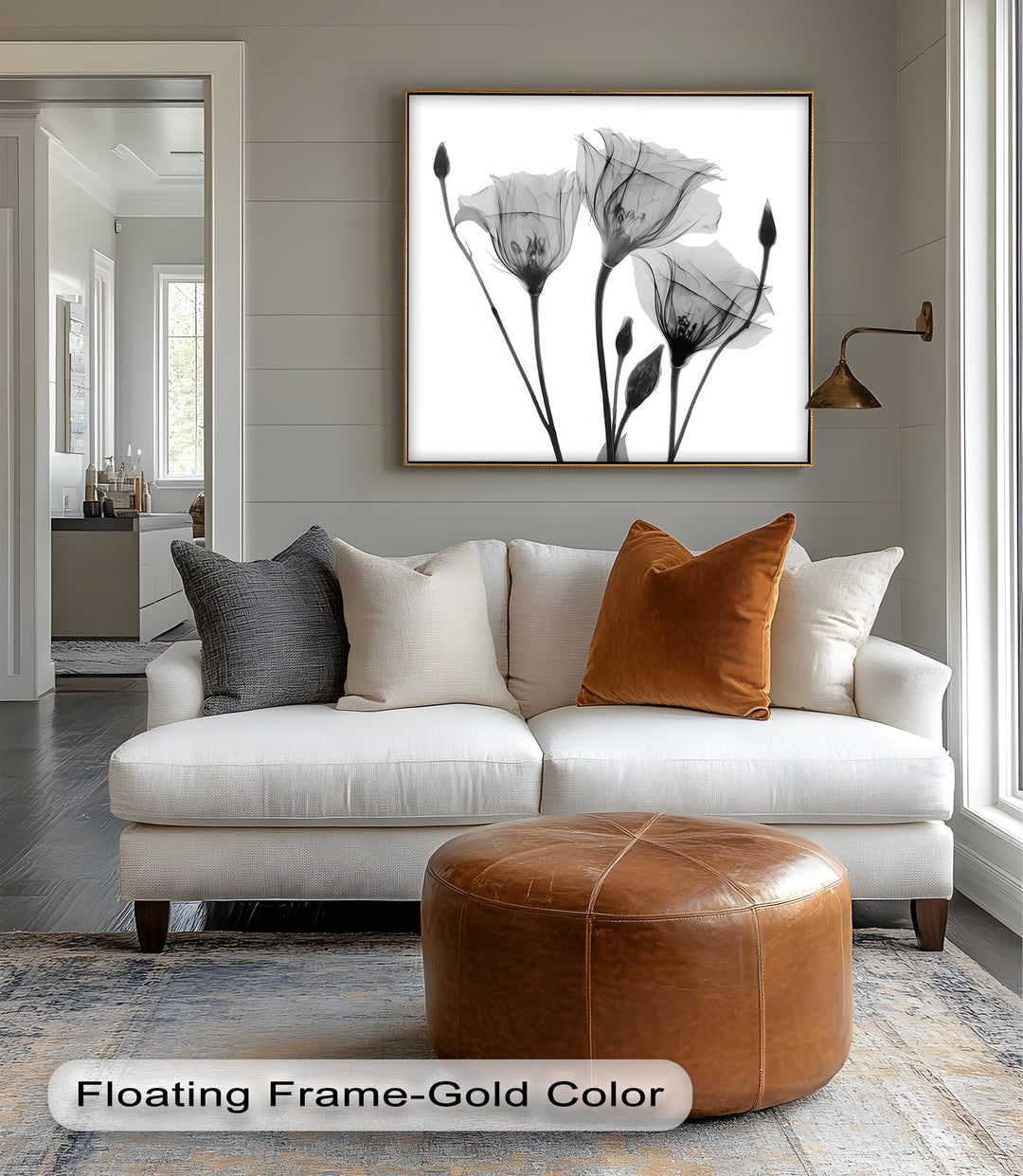 Winterliche Ruhe – Japanische Frau im blauen Kimono, Leinwanddruck | Gerahmtes Kunstwerk