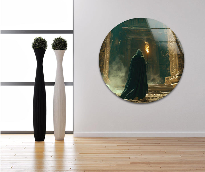 Wandbild aus Glas mit verhülltem Mann im Tempel