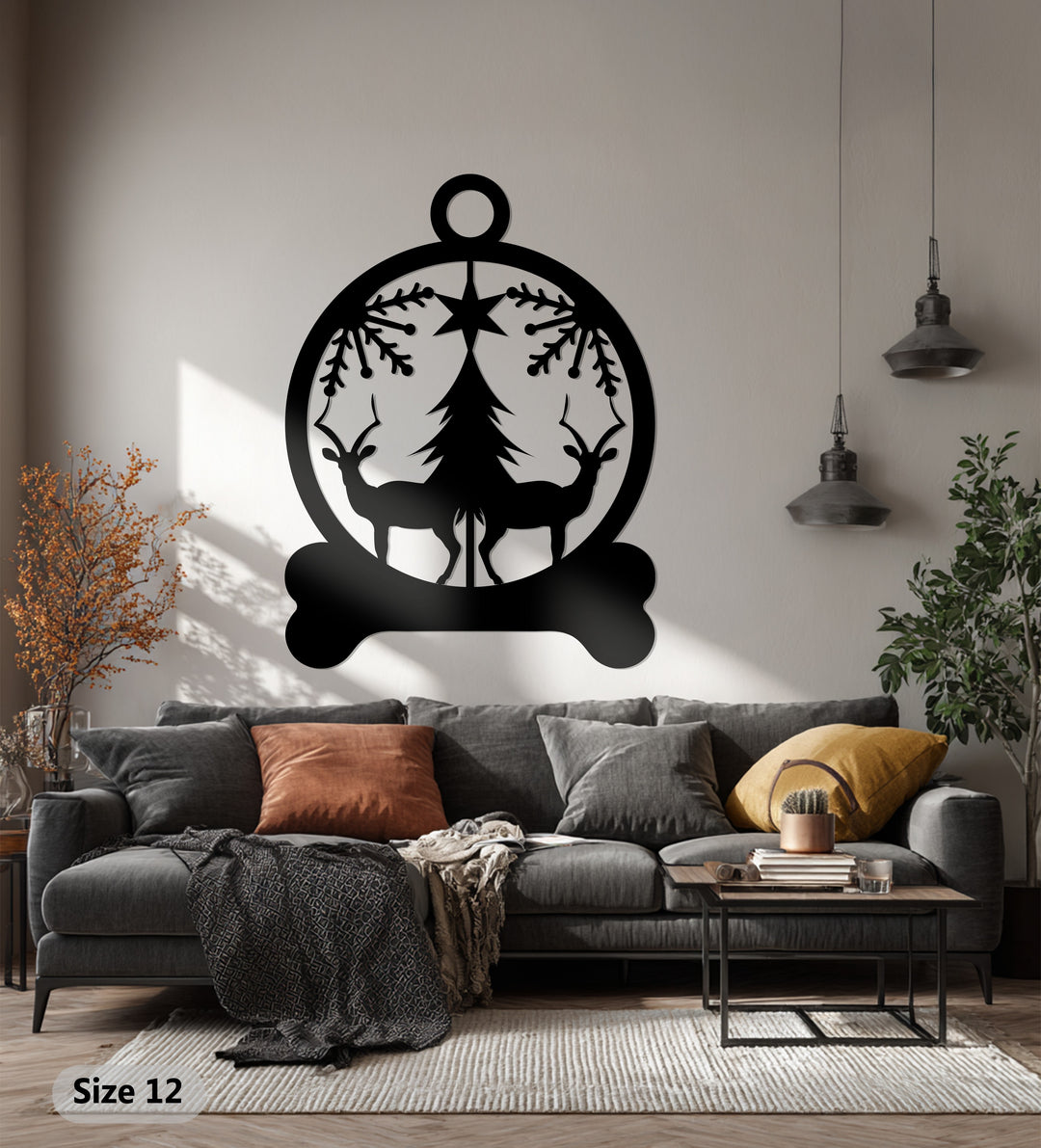 تناغم الشتاء – الرنة والشجرة فن جداري معدني