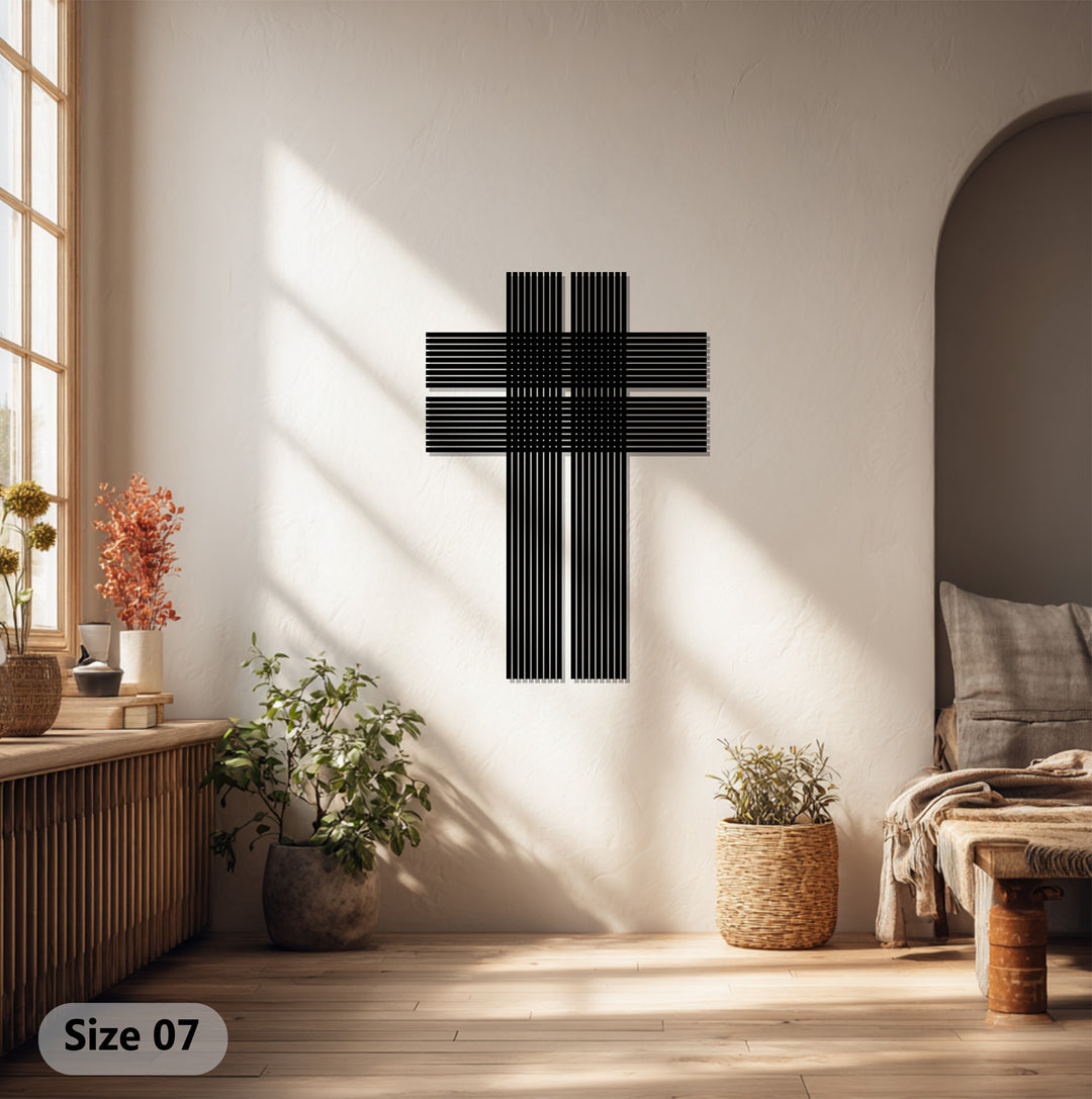 التوازن السماوي – صليب فضي خطي فن جداري معدني