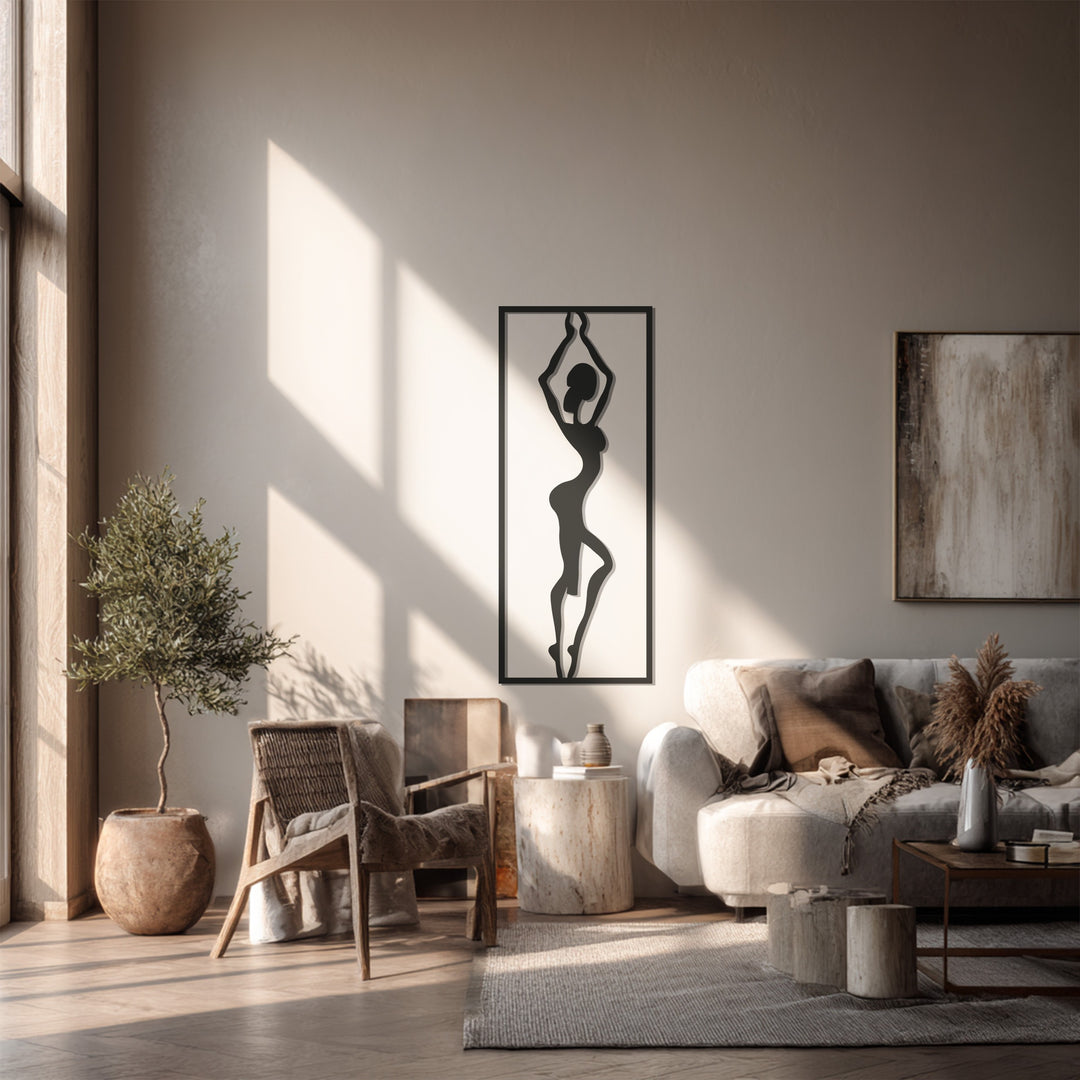 African Tribal Woman Metal Wall Art – Elegant Silhouette Decor
