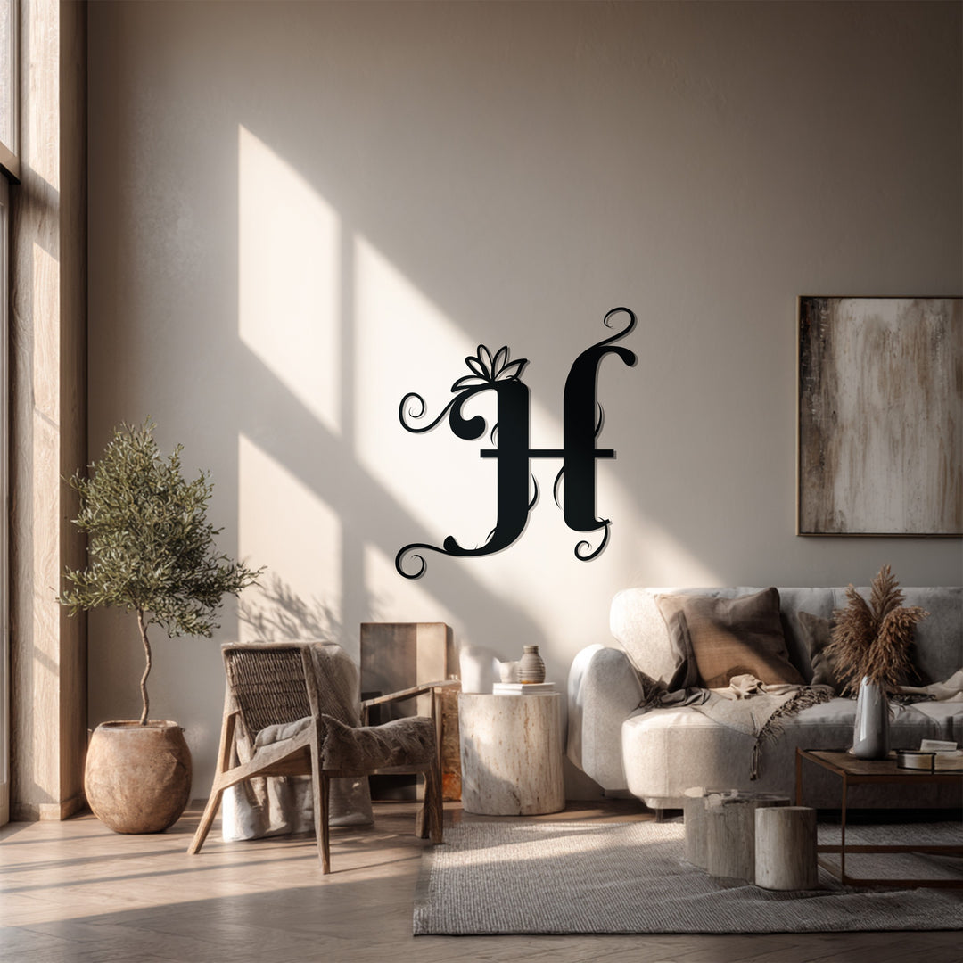Floral Vine Letter Metal Wall Art – Elegant Botanical Monogram