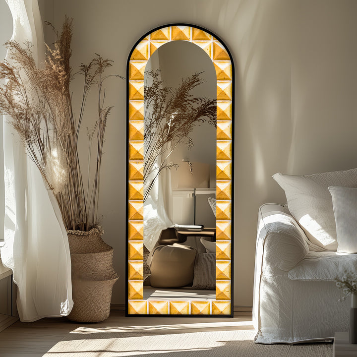 Goldene Pyramide - Mosaik-Bodenspiegel 