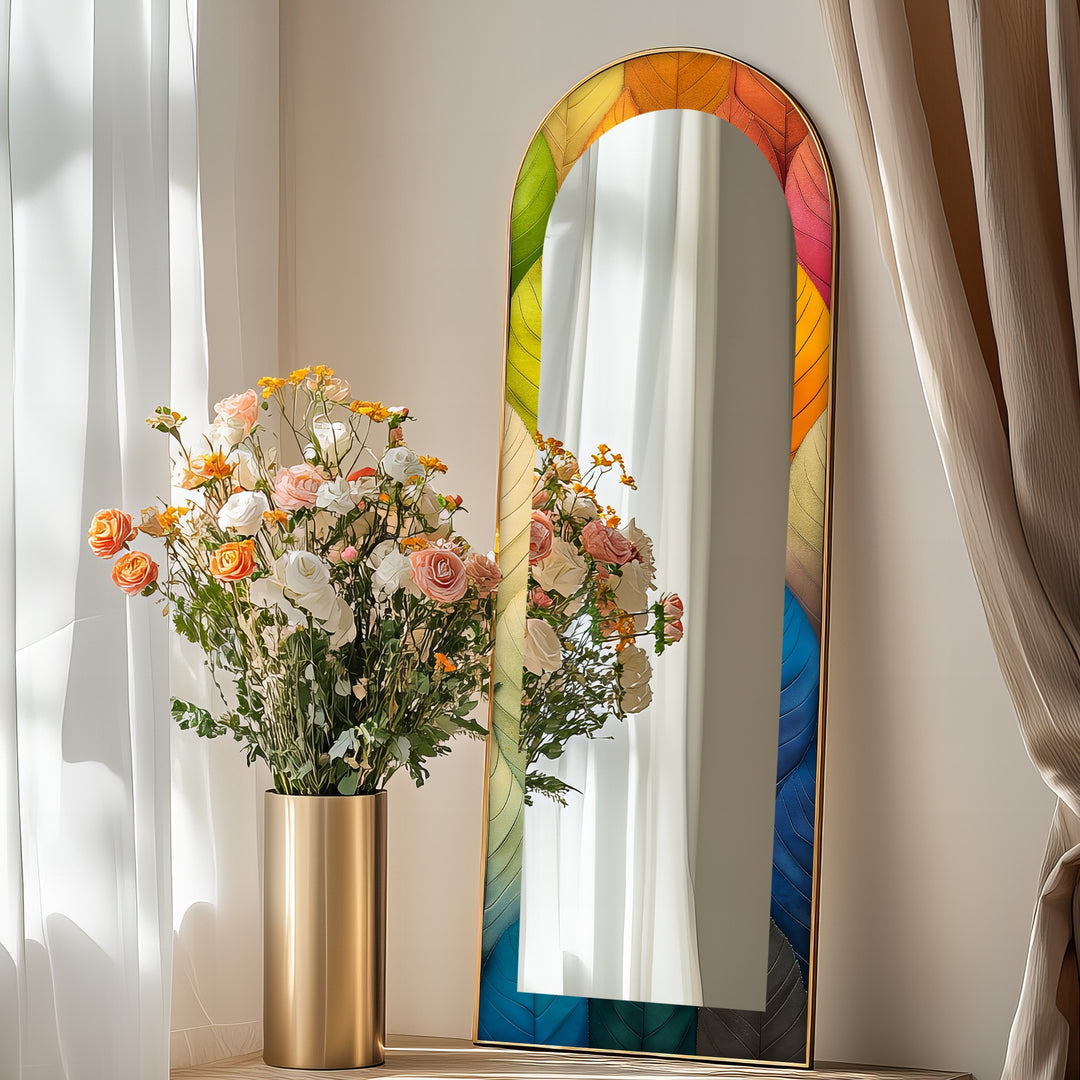 Botanic Spectrum – Abstrakter Standspiegel mit Blattmuster 