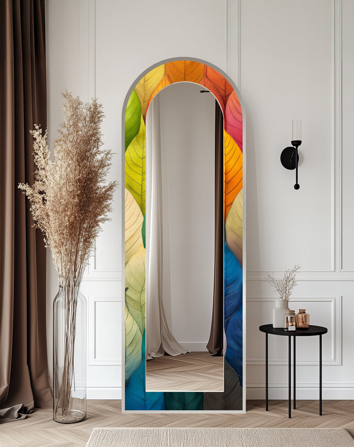 Botanic Spectrum – Abstrakter Standspiegel mit Blattmuster 