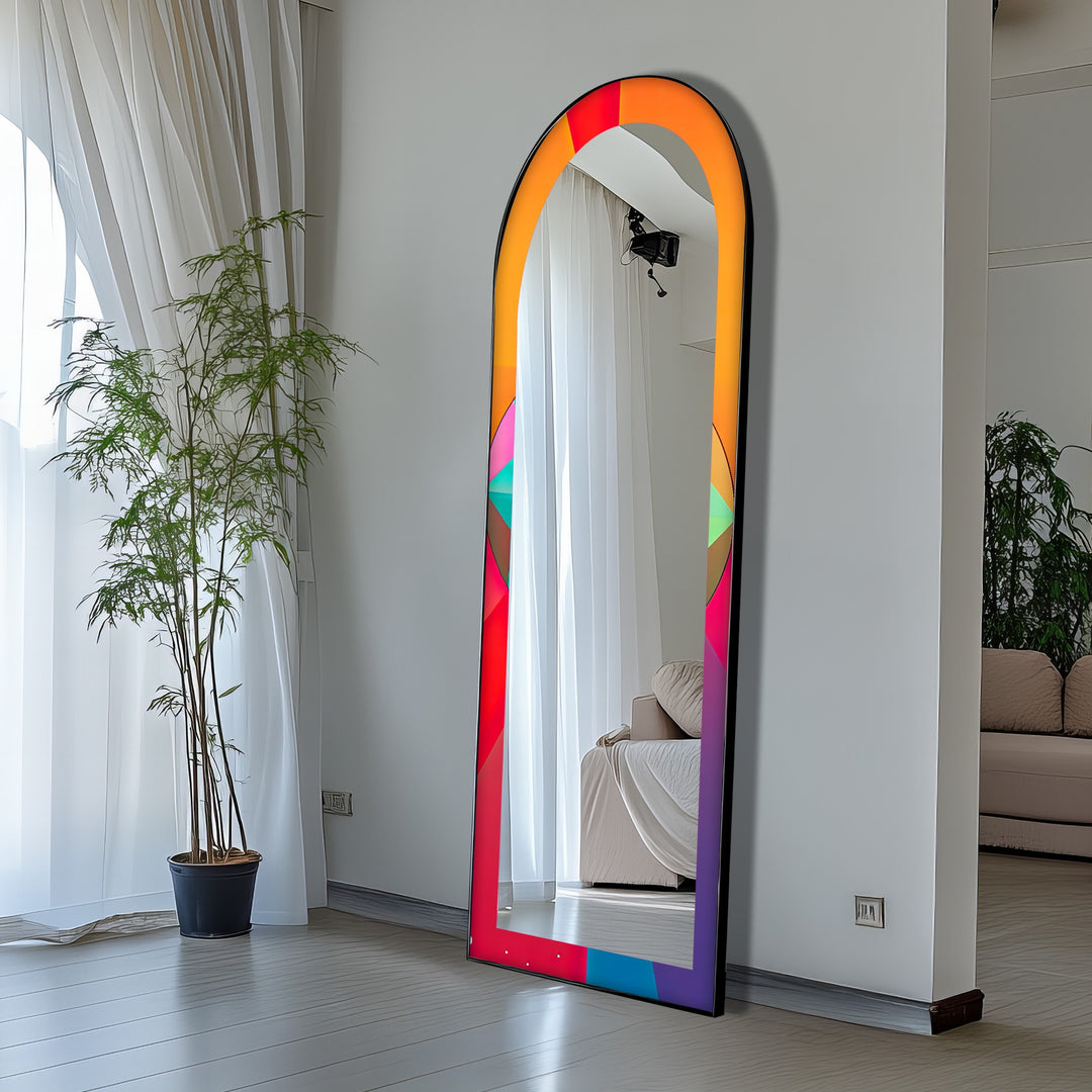 Mehrfarbiger geometrischer Bogen – Ganzkörper-Standspiegel in abstrakter Form 