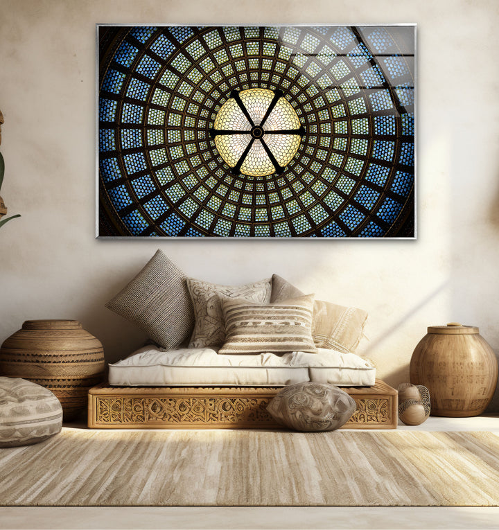 Radiant Dome Buntglas-Wandkunst – Elegantes kreisförmiges Deckendesign 