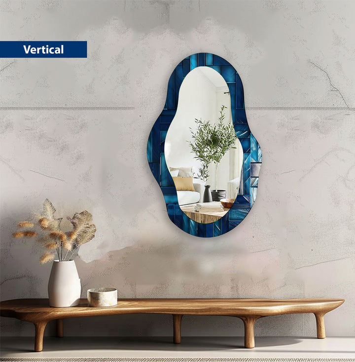 Blau gebeizter asymmetrischer Wandspiegel