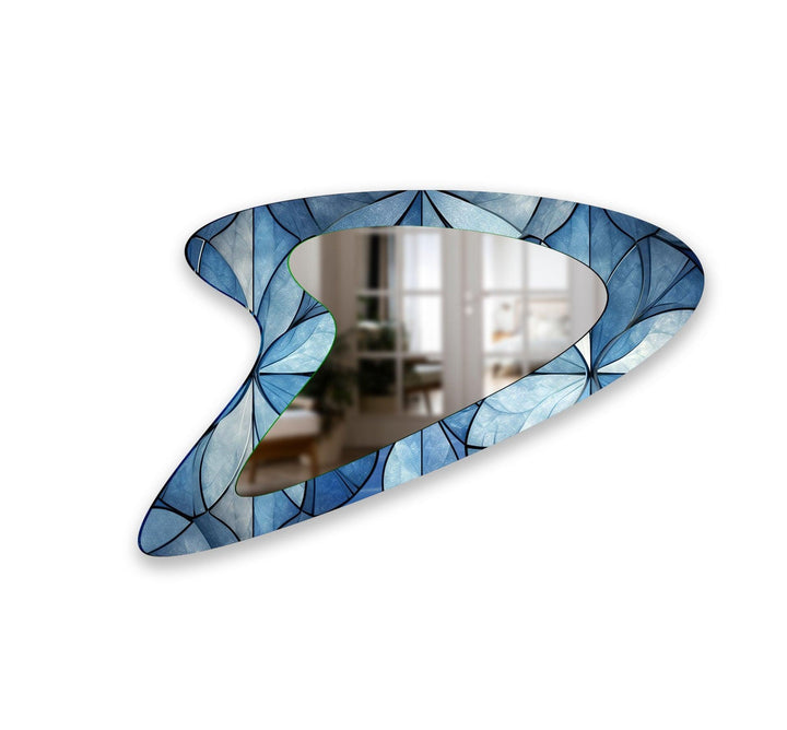 Asymmetrischer Wandspiegel mit blauen Blumen