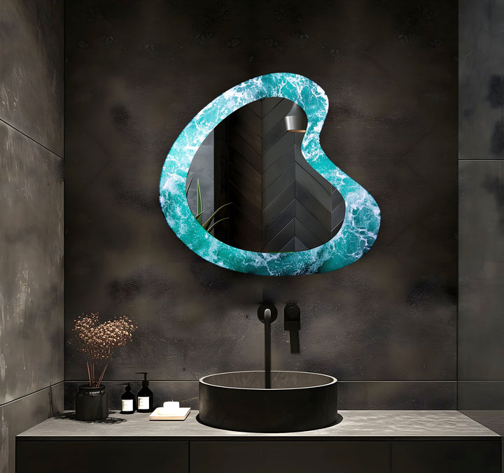 Dekorativer Wandspiegel aus Glas mit blauen Wellen