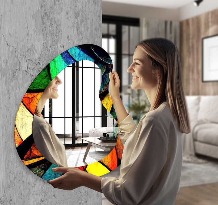 Farbenfroher moderner asymmetrischer Wandspiegel