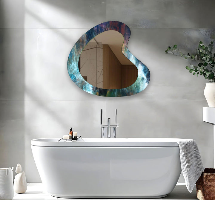 Wall mirrors combining modern aesthetics with classic elegance for timeless appeal
