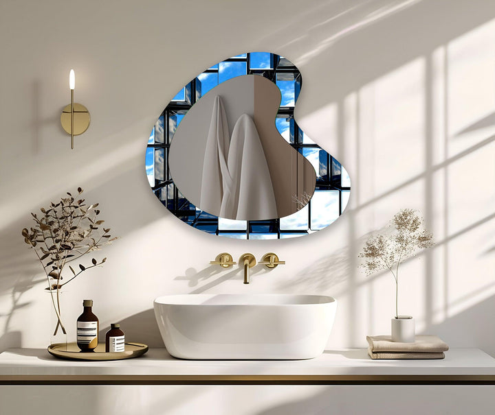 Moderner asymmetrischer Wandspiegel aus Glas