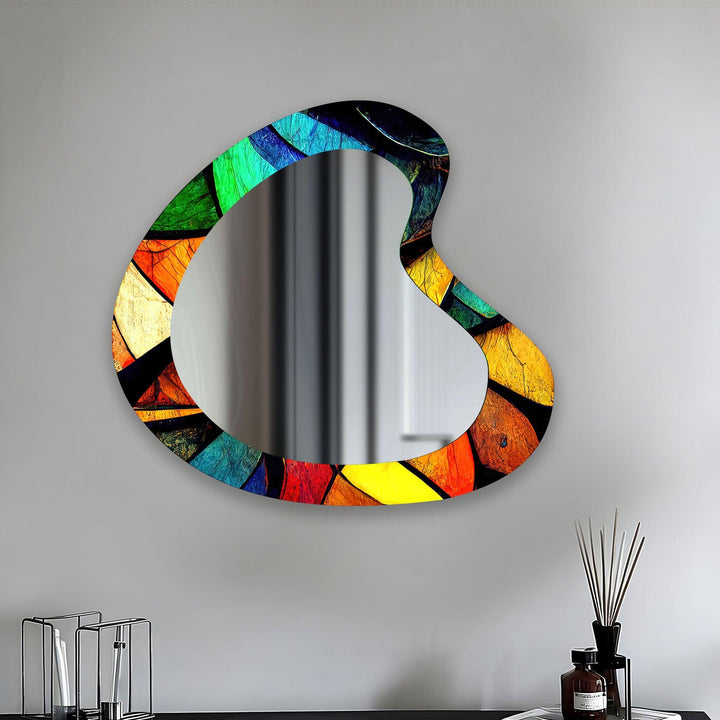 Farbenfroher moderner asymmetrischer Wandspiegel