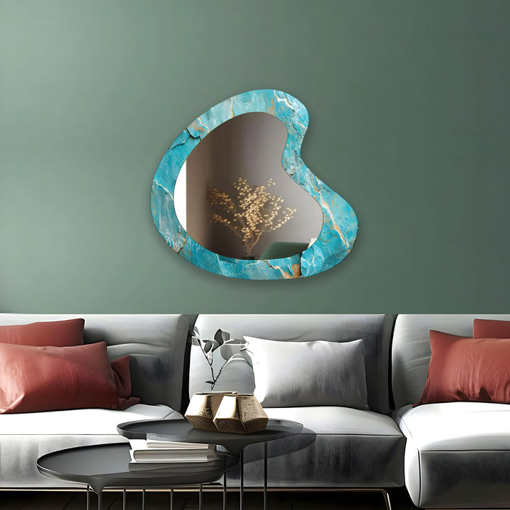 Wall mirrors combining modern aesthetics with classic elegance for timeless appeal
