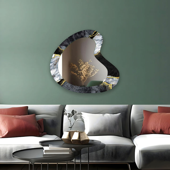 Decorative wall mirror featuring elegant details to enhance your home’s ambiance
