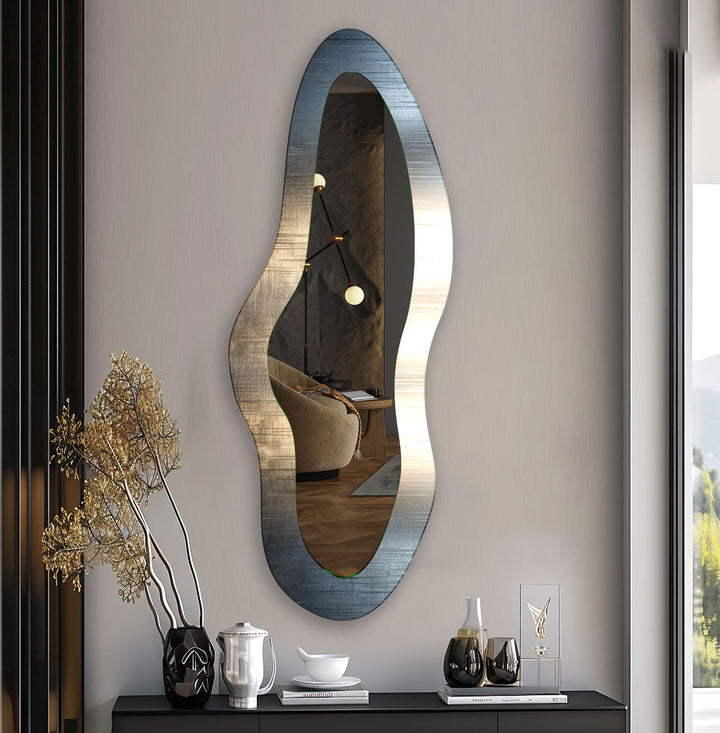 Asymmetrischer langer Wandspiegel in Metallic-Grau