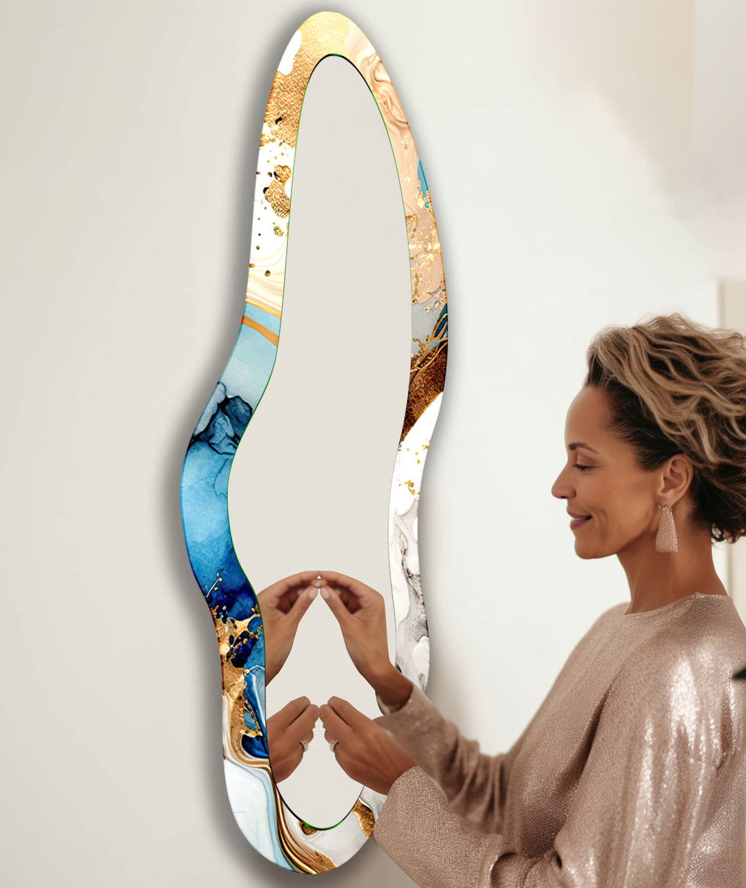 Decorative wall mirror with a minimalist frame to complement both modern and classic interiors
