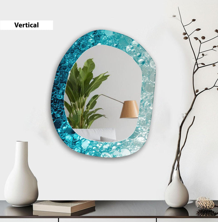 Dekorativer blauer moderner Wandspiegel
