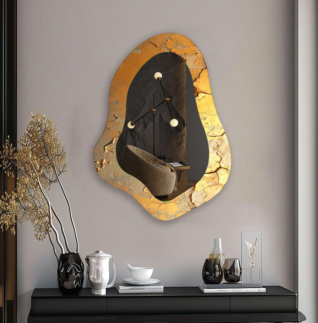 Moderner, asymmetrischer Wandspiegel in Gold
