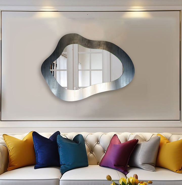 Moderner Wandspiegel in Metallic-Grau für den Eingangsbereich