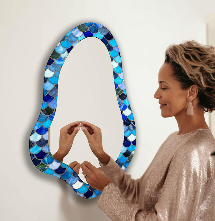 Stylish wall mirrors with bold and sleek frames to elevate the decor of any room
