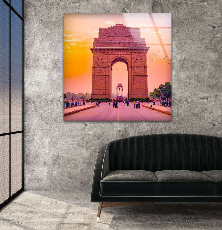 India Gate Glaswandkunst – Atemberaubender Blick auf das Wahrzeichen Delhis bei Sonnenuntergang