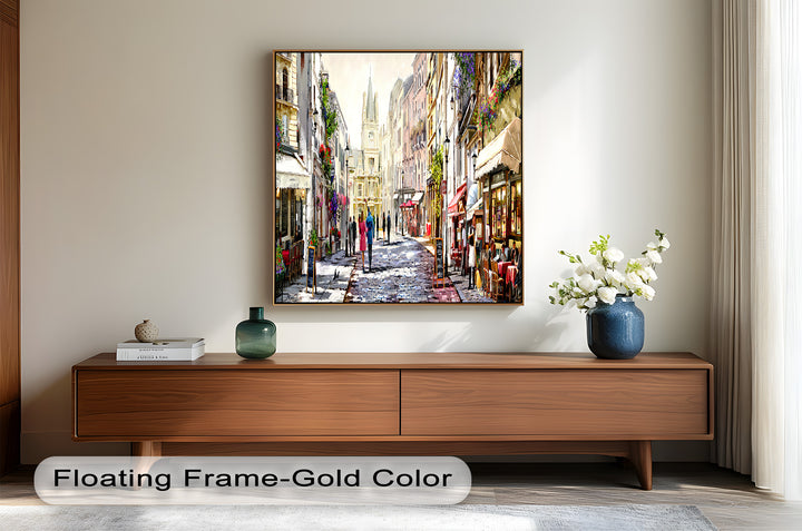 Sunlit Street von The Macneil Studio – Elegantes europäisches Ölgemälde