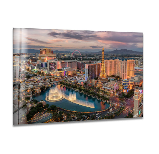 City Prints glass wall art horizontal glossy finish showing the Las Vegas skyline in USA and a modern cityscape for interior design