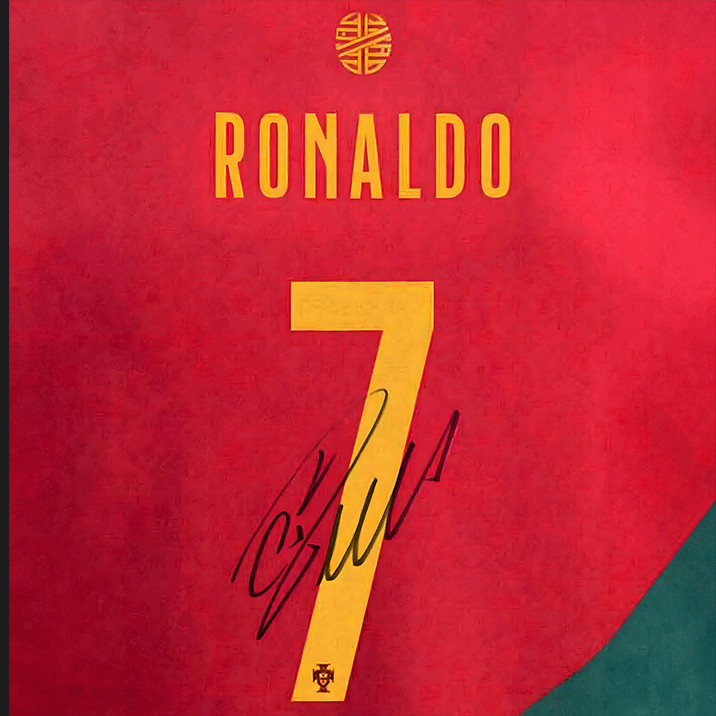 Cristiano Ronaldo Number 7 Glass Wall Art – Football Icon Decor