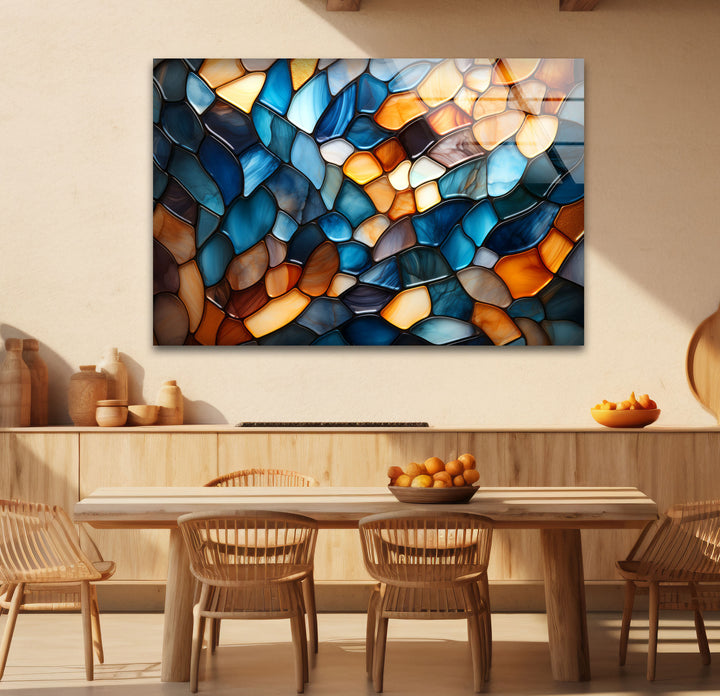 Wandbild mit Buntglasmuster – Abstrakter blauer und bernsteinfarbener Glasdruck 