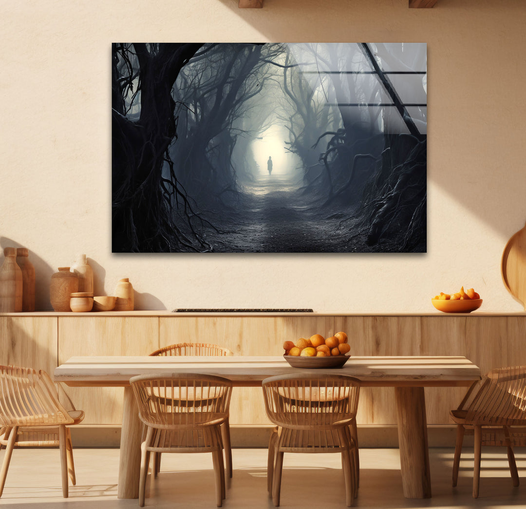 Geheimnisvoller Waldweg Wandkunst – Dunkler Fantasy-Glasdruck für die Inneneinrichtung 