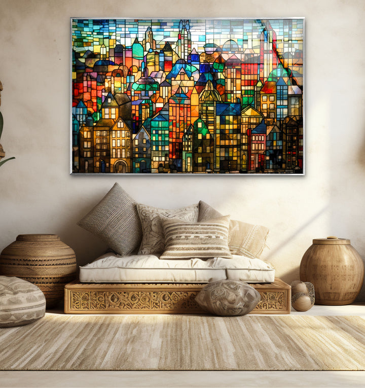 Bunte Stadtwandkunst aus Buntglas – Urban Skyline Glasdruck-Design