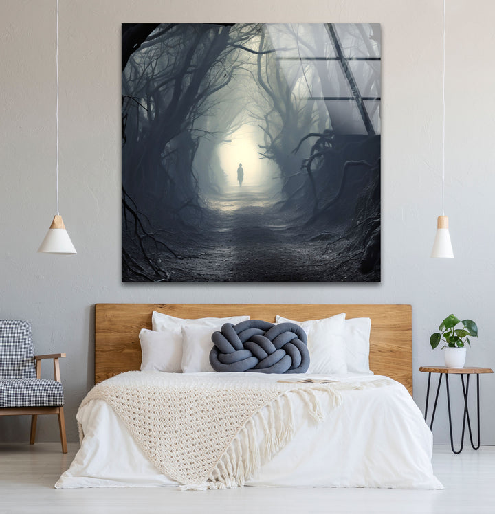 Geheimnisvoller Waldweg Wandkunst – Dunkler Fantasy-Glasdruck für die Inneneinrichtung 