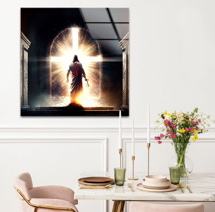 Jesus steht vor dem strahlenden Kreuz – Christlicher Wandbild-Glasdruck